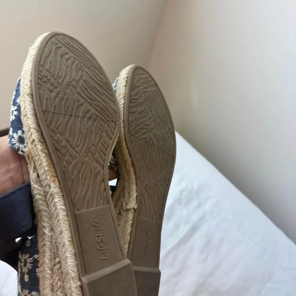 LifeStride Floral Embroidered Espadrille Flats Size 8.5